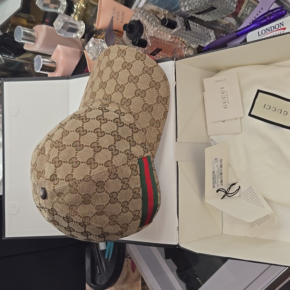 Gucci GG hat